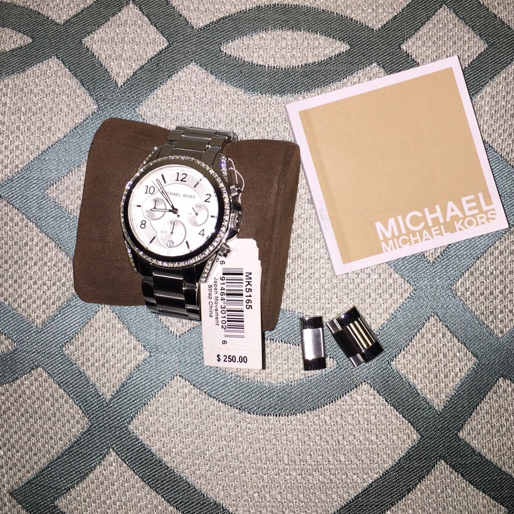 Authentic Michael Kors MK5165 watch